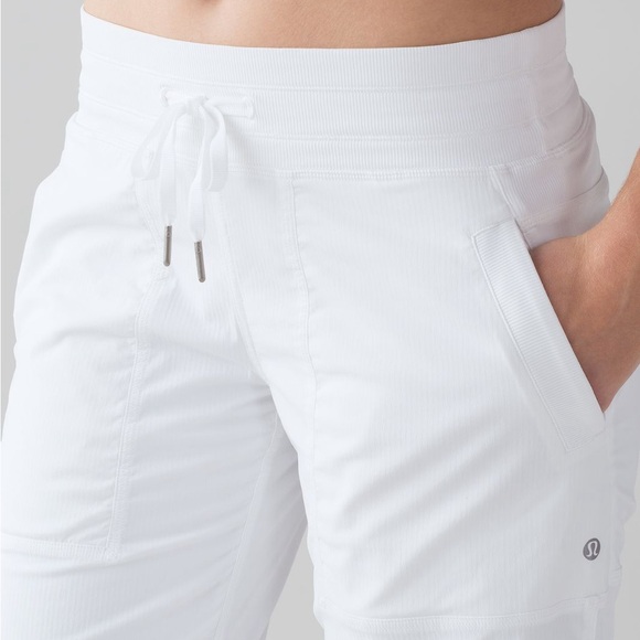 lululemon athletica Pants - lululemon athletica Women's Crisp White Athletic dance pants